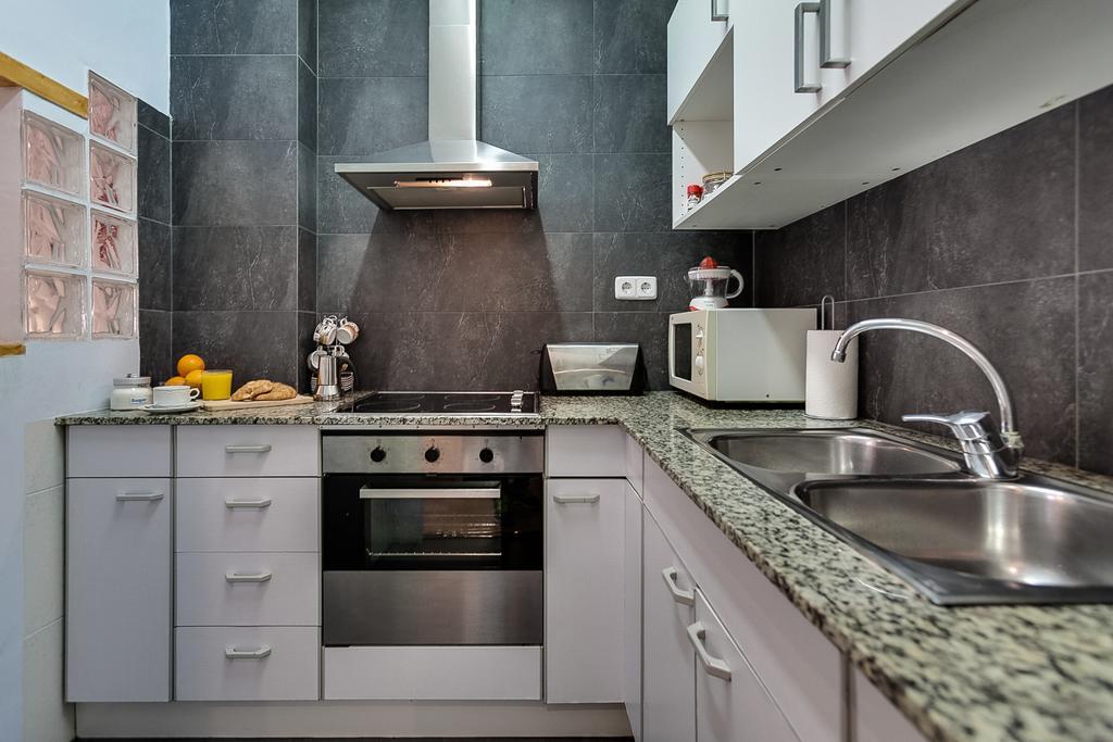 Deep Purple Apartment Barcelona Ngoại thất bức ảnh