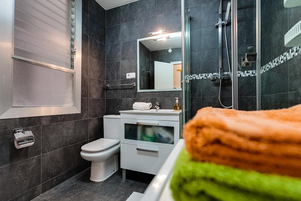 Deep Purple Apartment Barcelona Ngoại thất bức ảnh